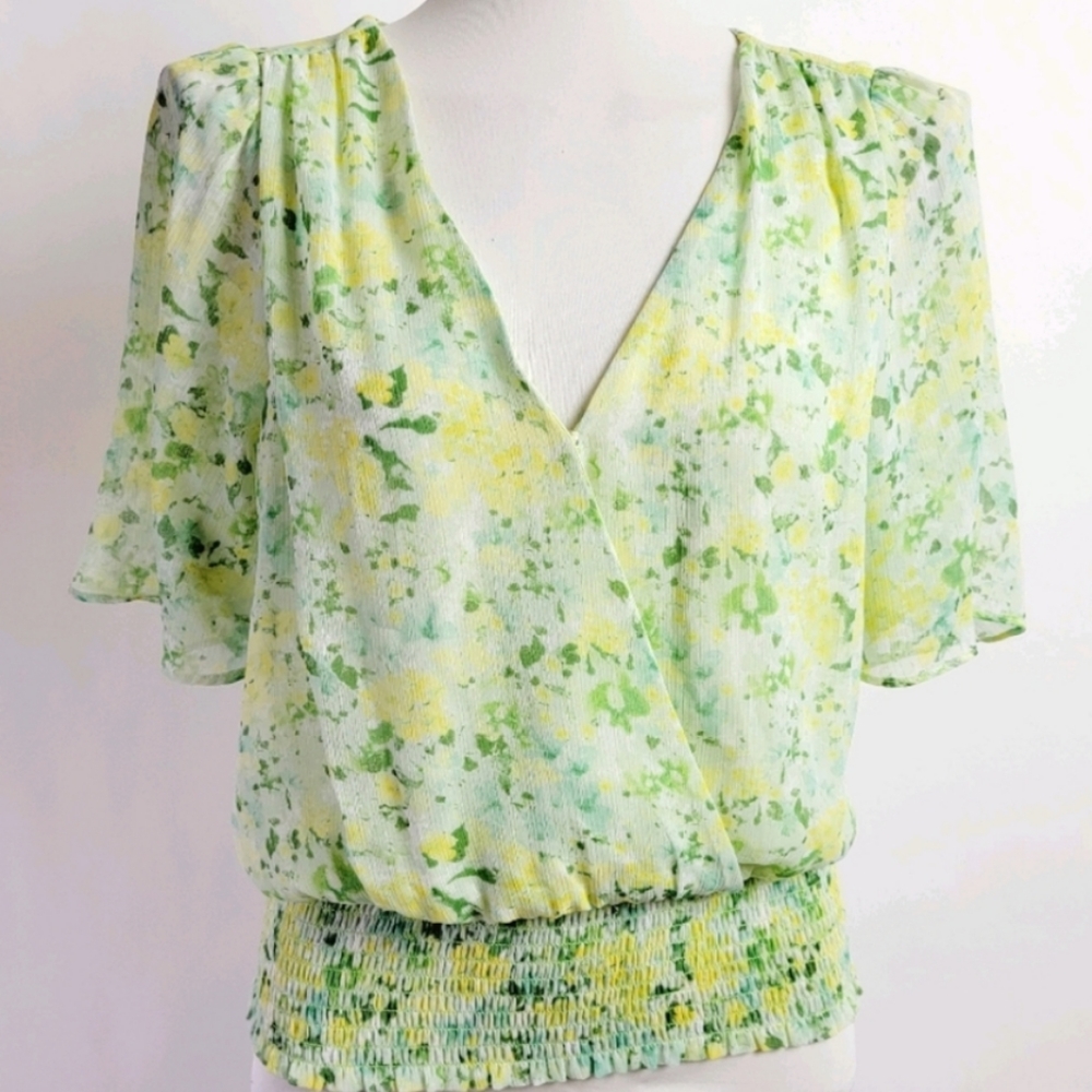 🚨3/$20! Lush Floral Ruched Waist Surplice Flutter Sleeve Blouse Small
